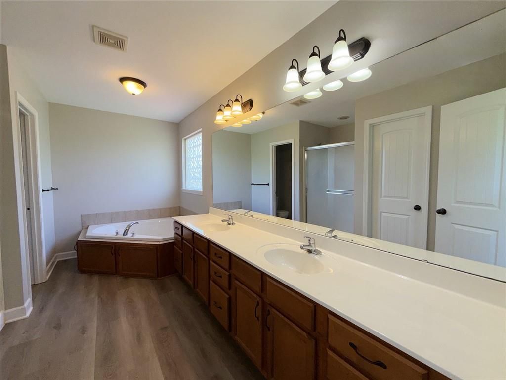 5101 NW 93rd Street — photo 19