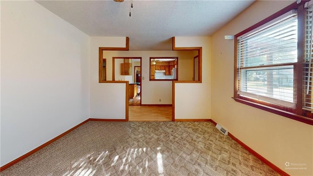 1705 N Main Street — photo 5