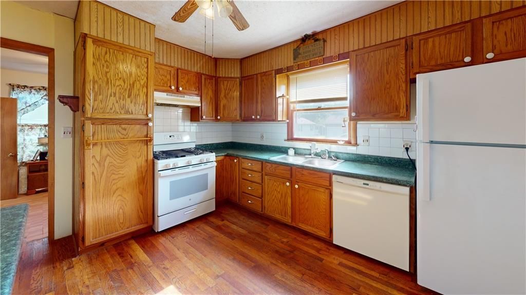 1705 N Main Street — photo 7