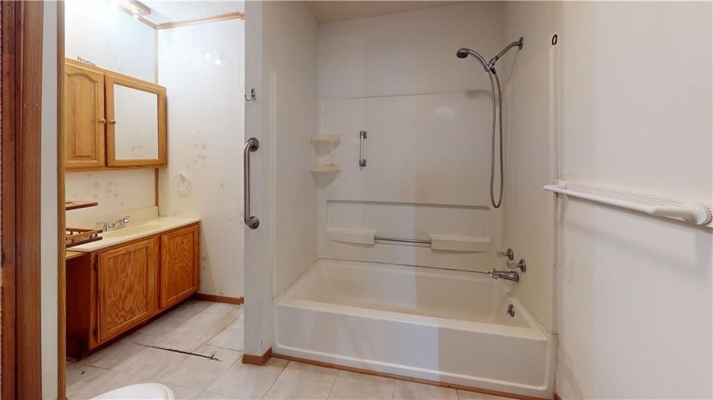 1705 N Main Street — photo 9