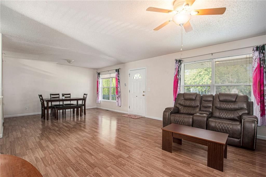 Photo 5 of 22 - 224 N 13th Street, Kansas City, KS 66102