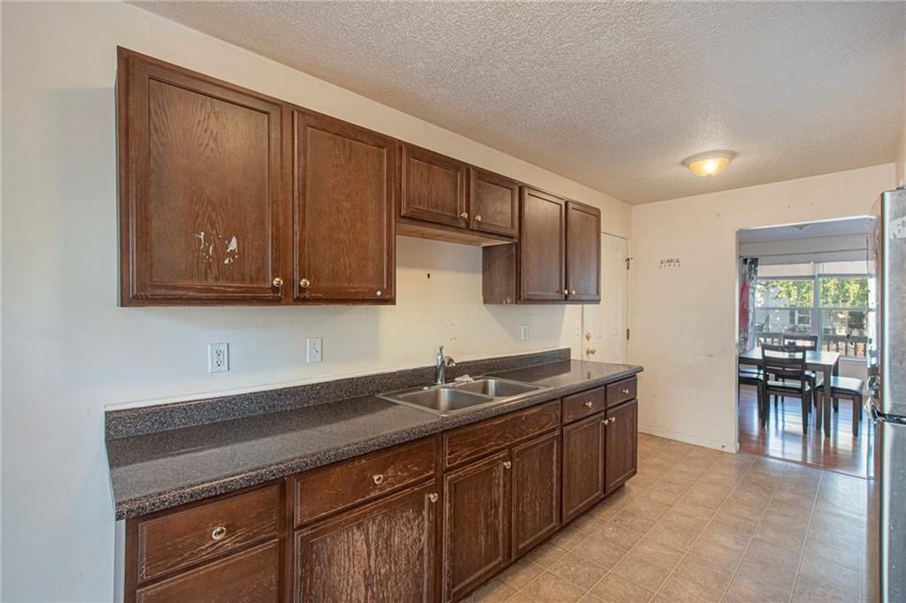 Photo 11 of 22 - 224 N 13th Street, Kansas City, KS 66102