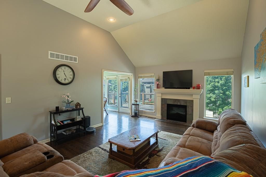 1000 SW Redbud Circle — photo 10