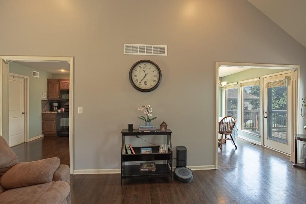 1000 SW Redbud Circle — photo 13