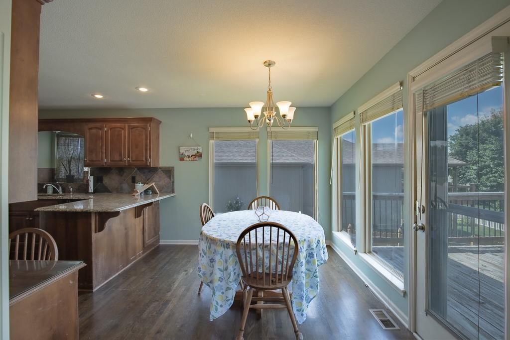 1000 SW Redbud Circle — photo 14