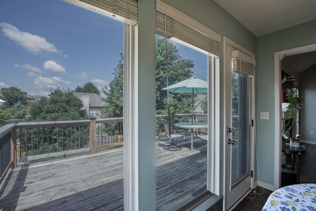 1000 SW Redbud Circle — photo 15
