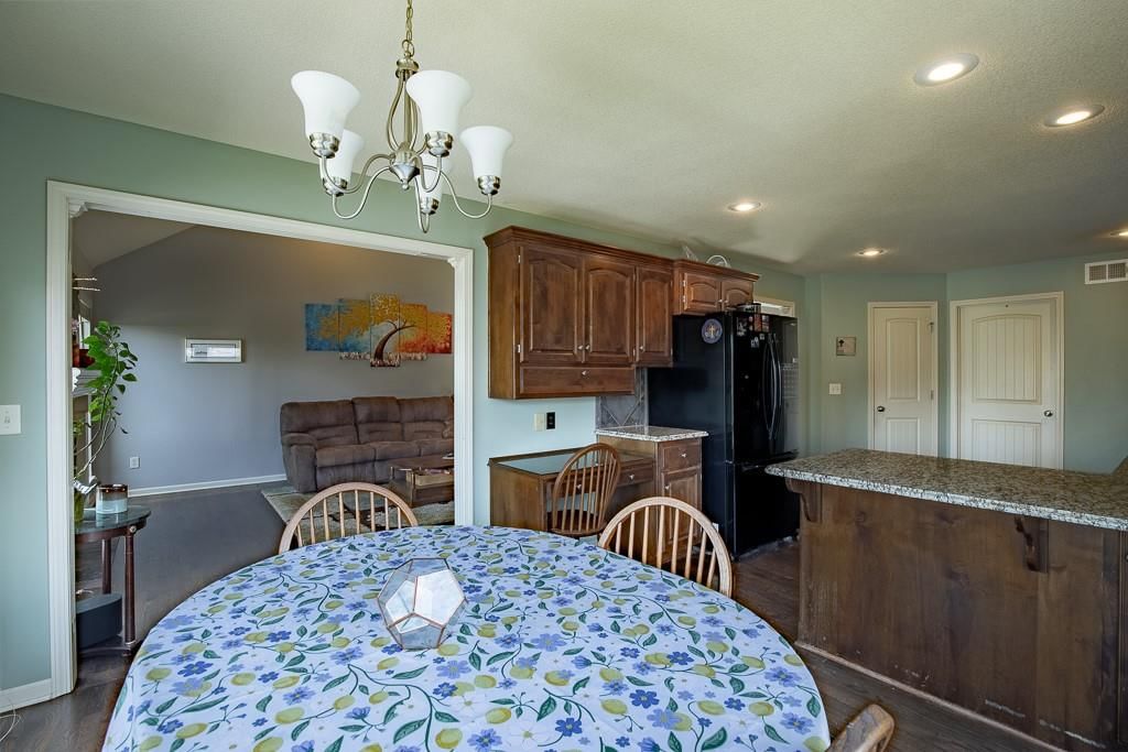 1000 SW Redbud Circle — photo 17