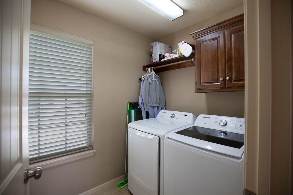 1000 SW Redbud Circle — photo 25
