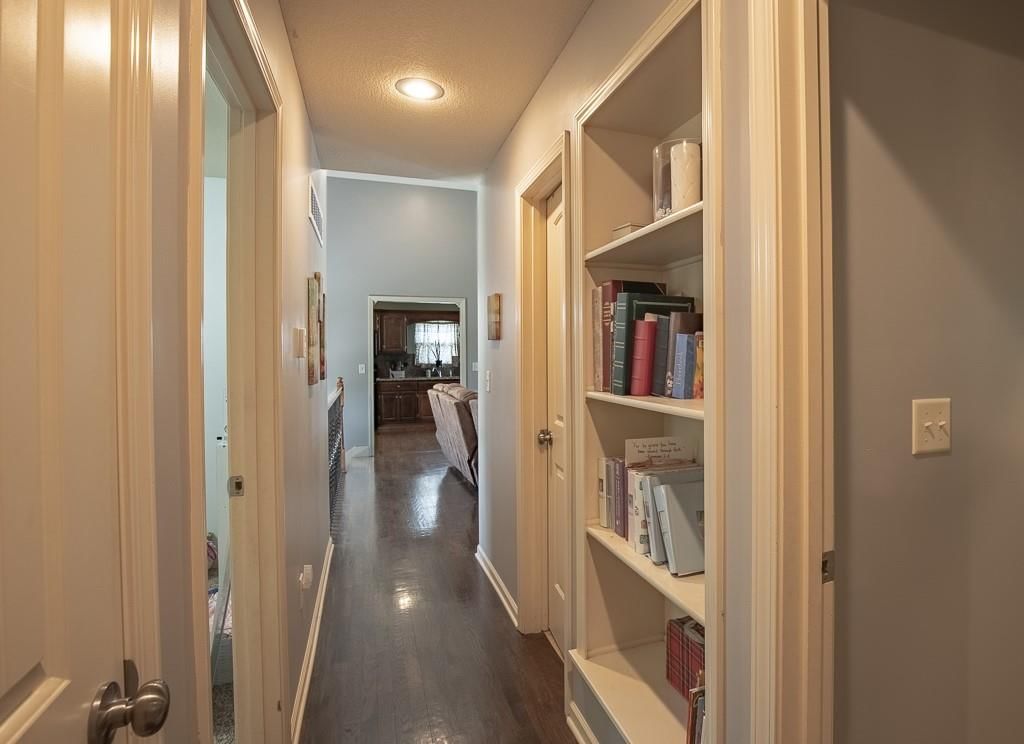 1000 SW Redbud Circle — photo 26