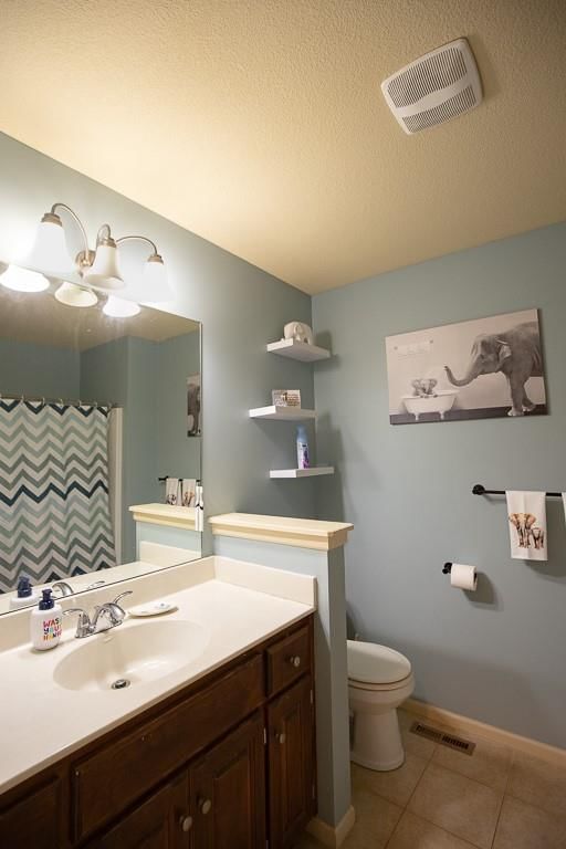 1000 SW Redbud Circle — photo 32