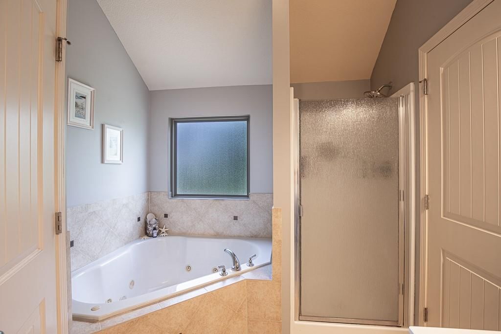 1000 SW Redbud Circle — photo 38