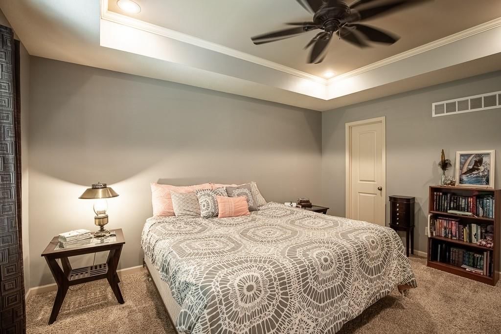 1000 SW Redbud Circle — photo 40