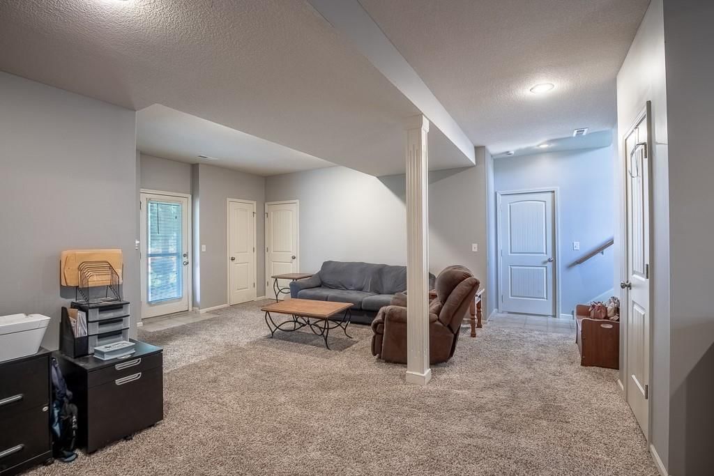 1000 SW Redbud Circle — photo 47