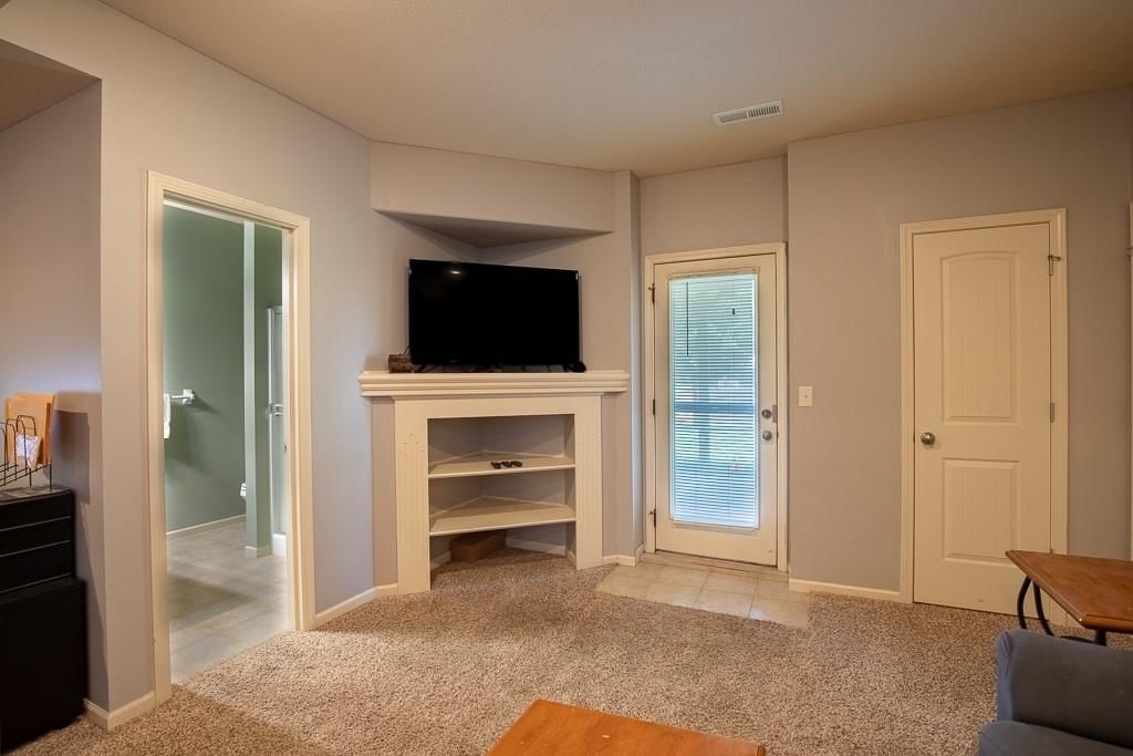 1000 SW Redbud Circle — photo 48