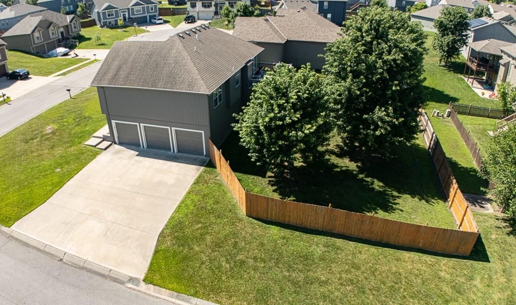 1000 SW Redbud Circle — photo 57