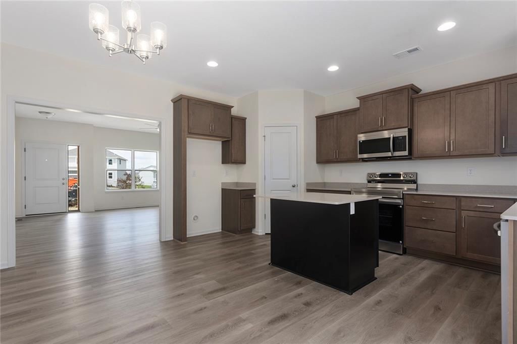 530 Lemon Mint Drive — photo 10