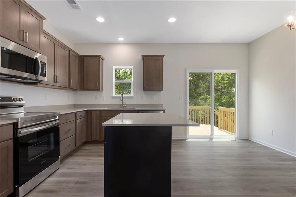 530 Lemon Mint Drive — photo 12