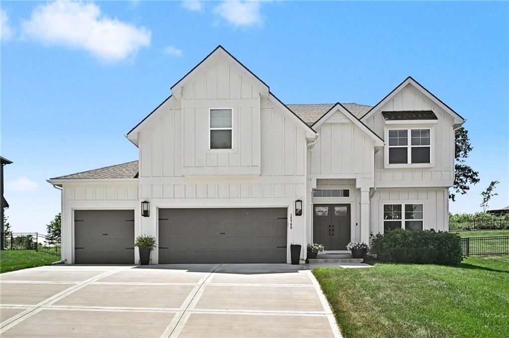 12760 N Imperial Drive — photo 1