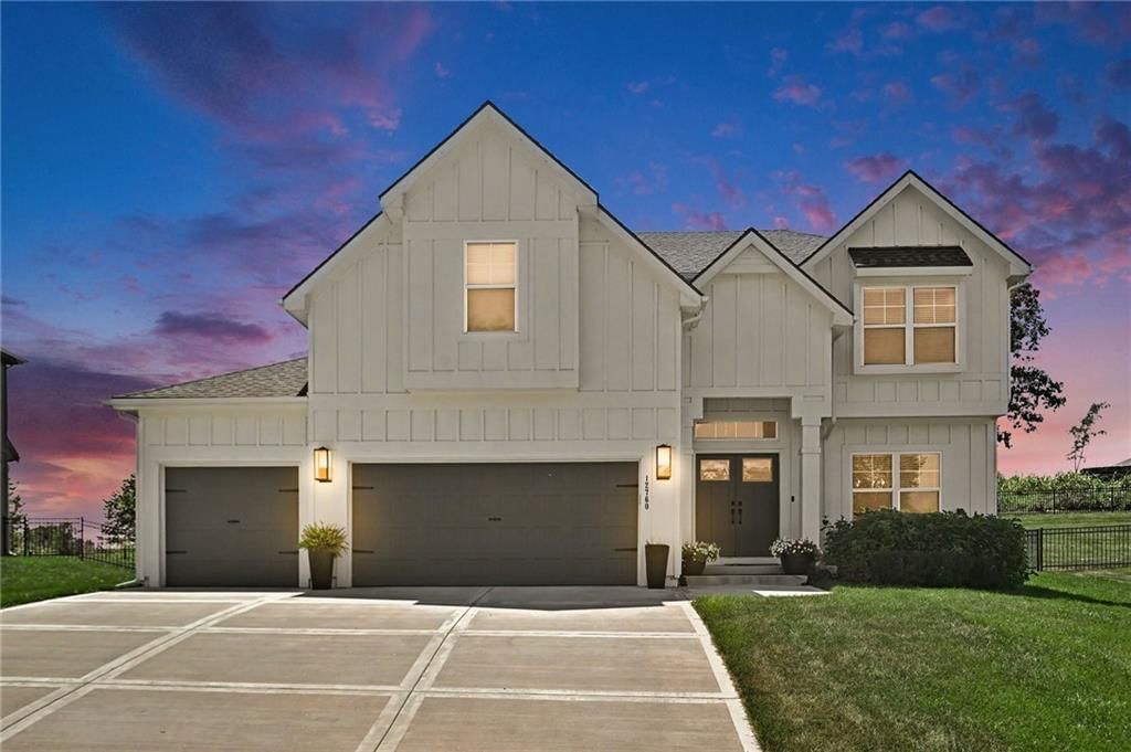 12760 N Imperial Drive — photo 2