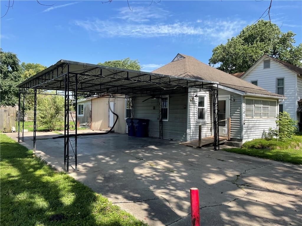 217 Main Street, Linwood, KS