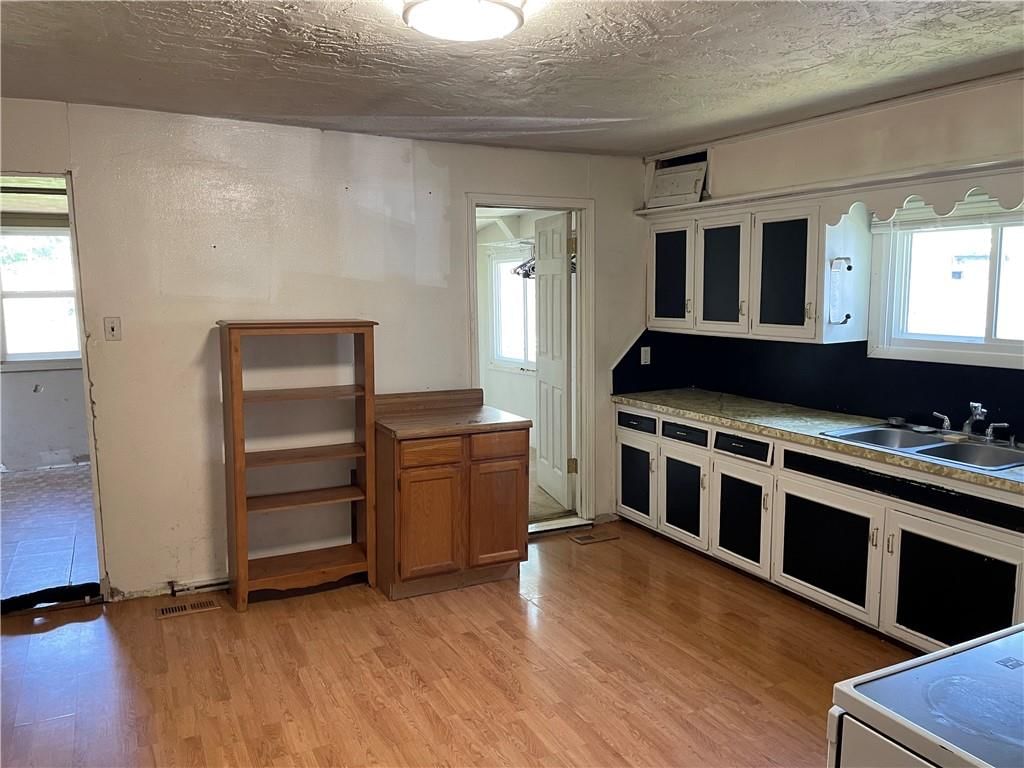 217 Main Street — photo 11