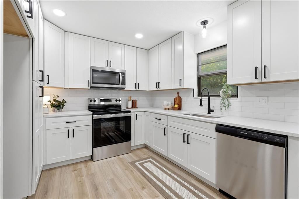 110 Brentwood Drive — photo 12