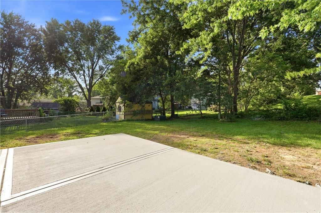 110 Brentwood Drive — photo 33