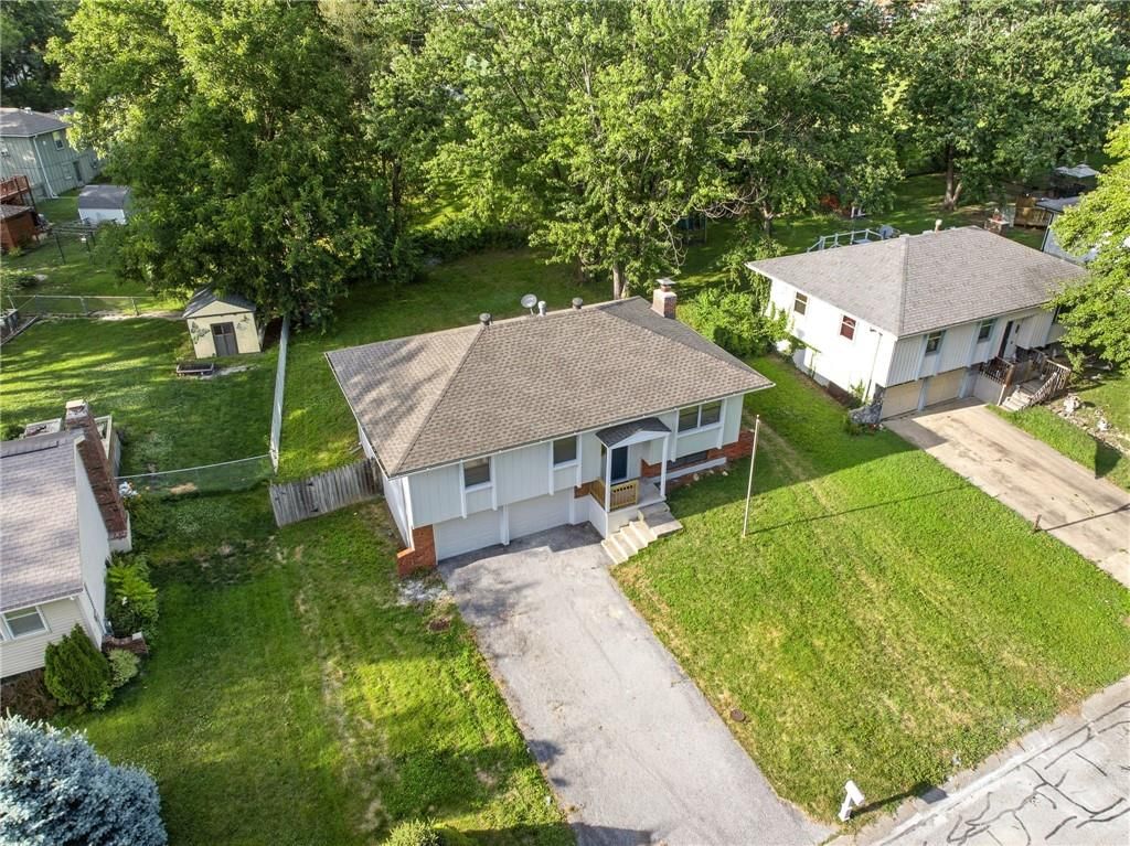 110 Brentwood Drive — photo 41