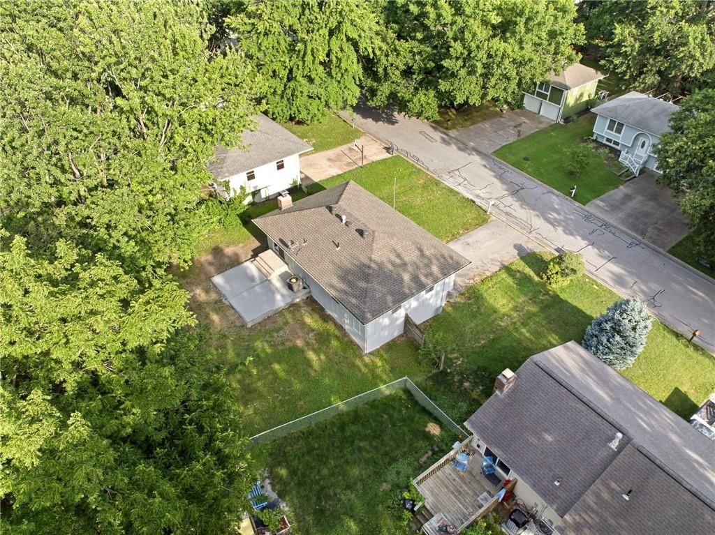 110 Brentwood Drive — photo 42