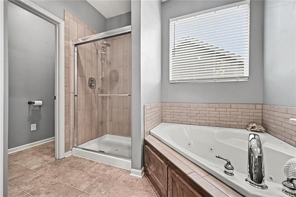 3704 NW Windburn Drive — photo 13