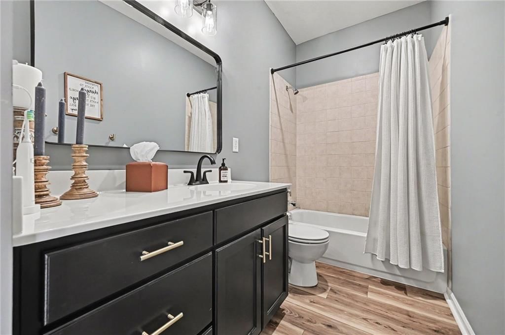 3704 NW Windburn Drive — photo 17