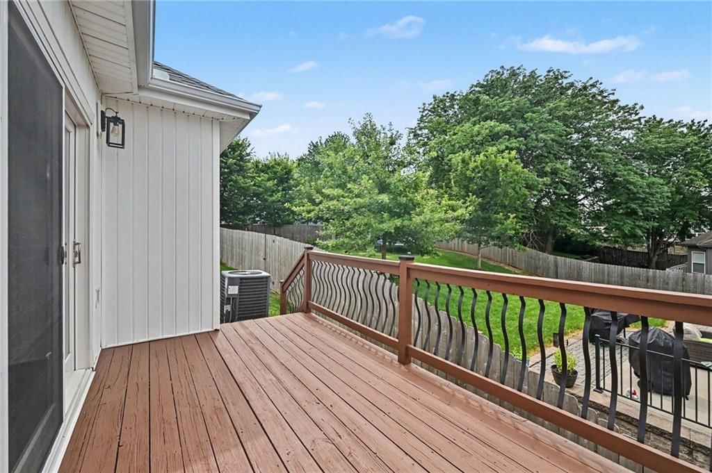 3704 NW Windburn Drive — photo 24