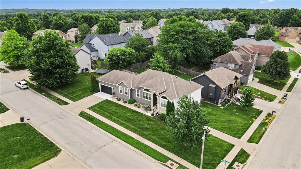 3704 NW Windburn Drive — photo 27