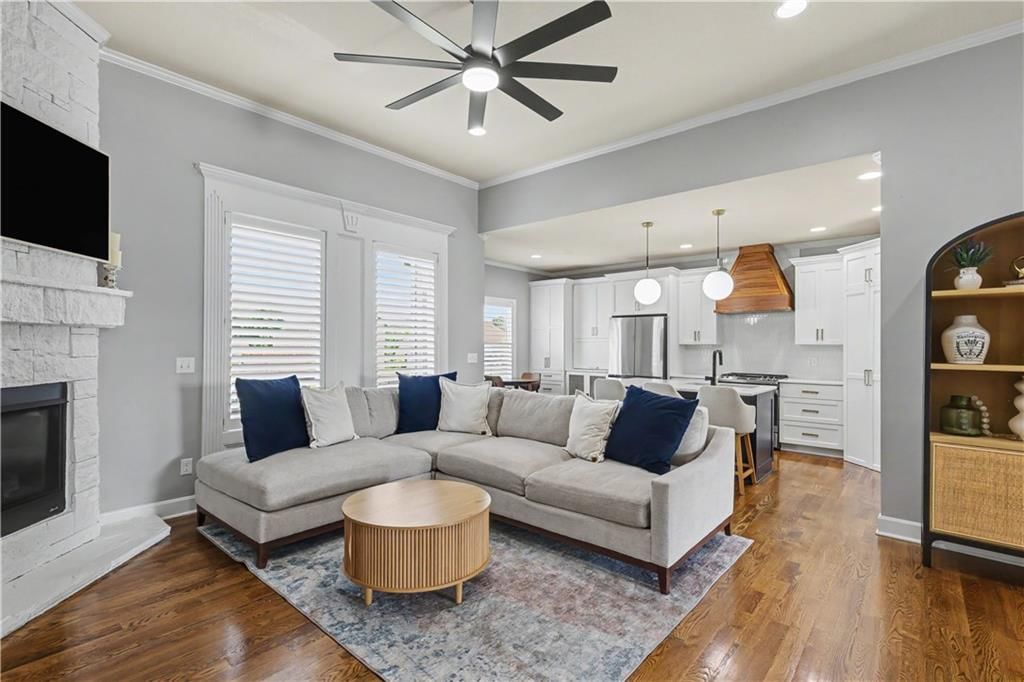 5724 N Kirkwood Avenue — photo 4