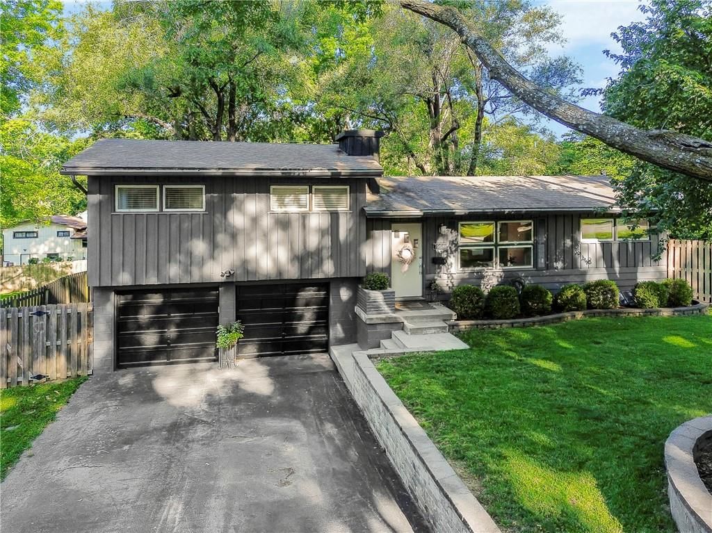 7908 Falmouth Street — photo 2