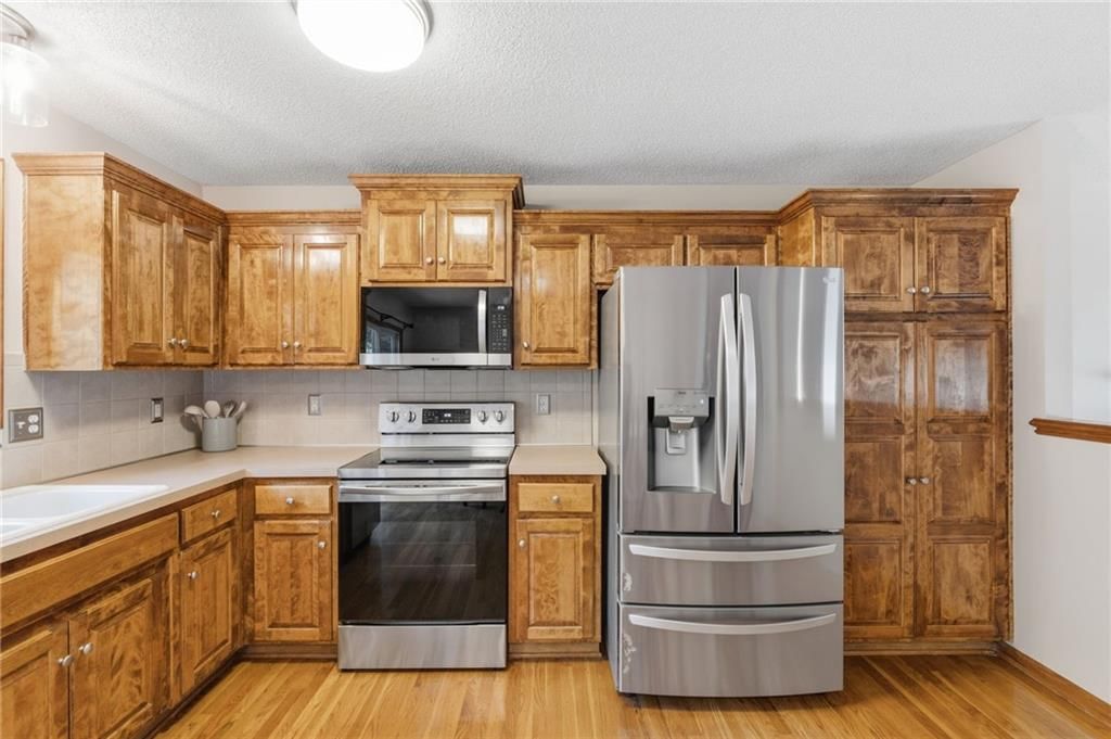 7152 Woodstock Street — photo 10