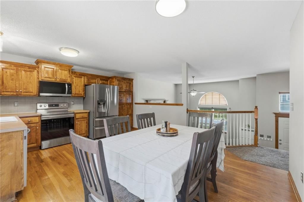 7152 Woodstock Street — photo 11