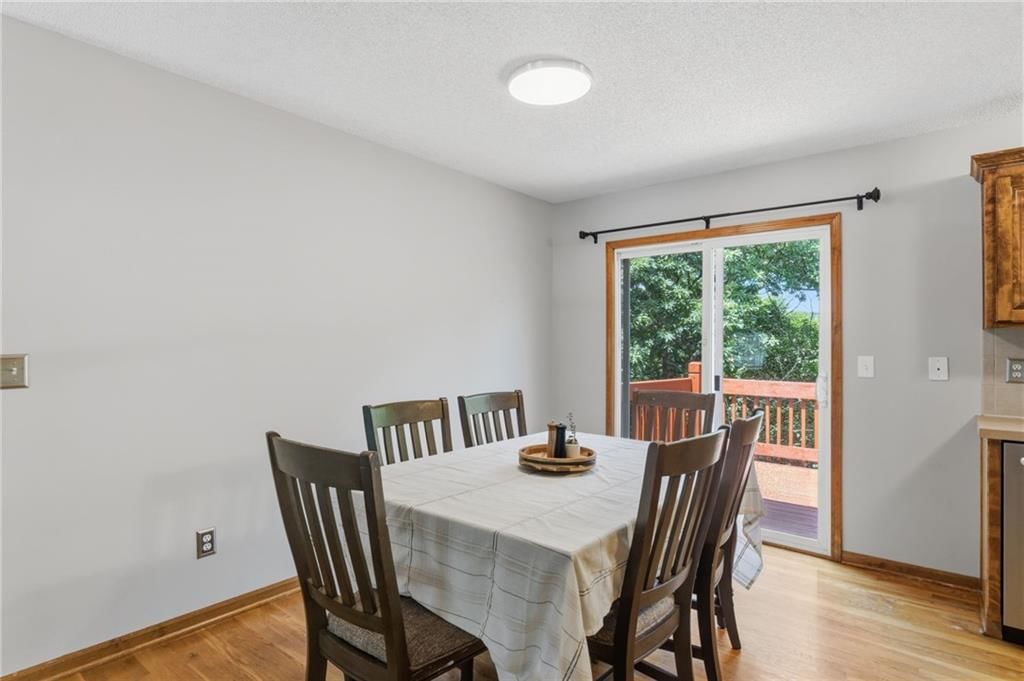 7152 Woodstock Street — photo 12