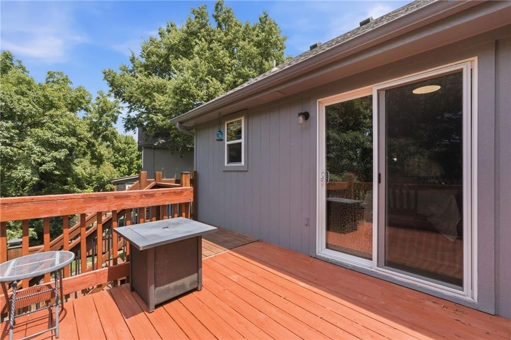 7152 Woodstock Street — photo 13