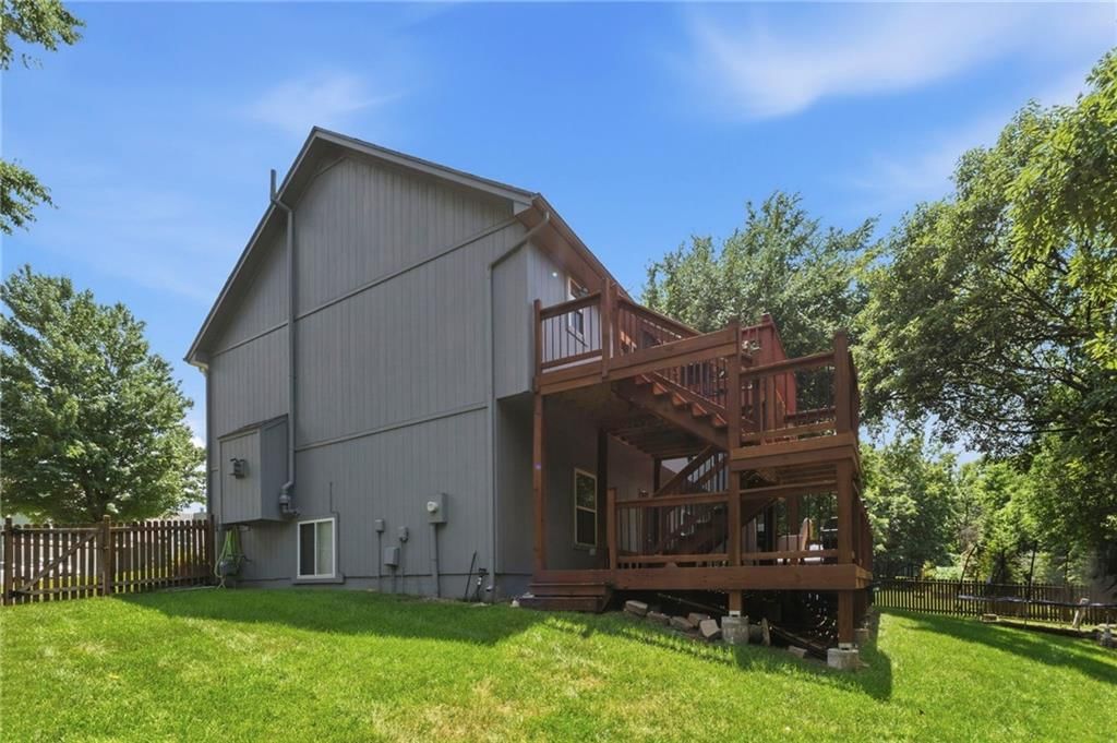 7152 Woodstock Street — photo 33
