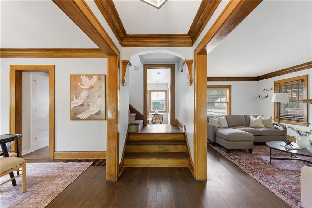 5811 Charlotte Street — photo 5