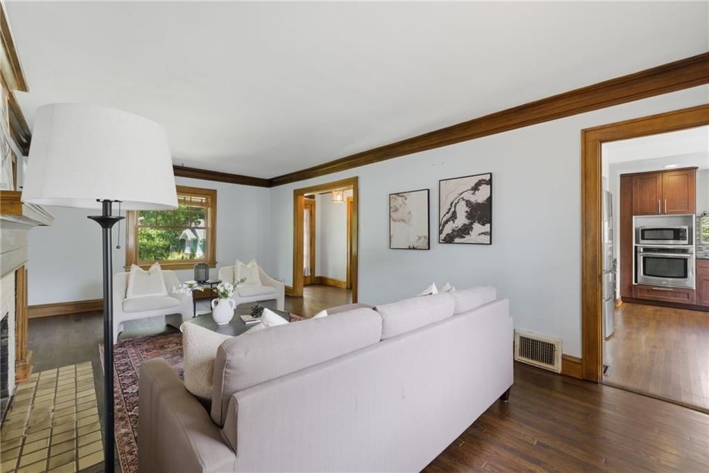 5811 Charlotte Street — photo 10