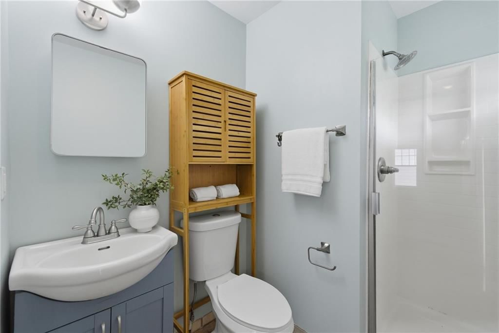 5811 Charlotte Street — photo 25