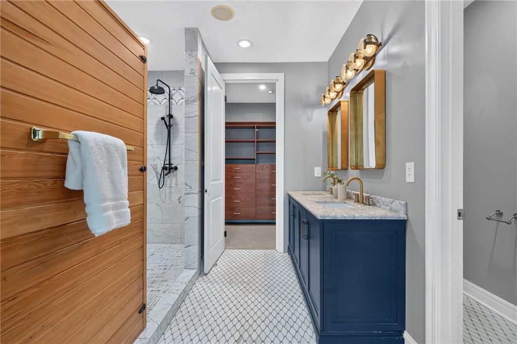 1101 Walnut Street — photo 21