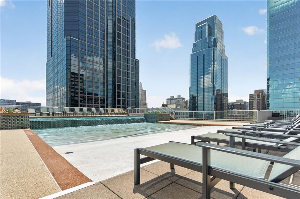 1101 Walnut Street — photo 32