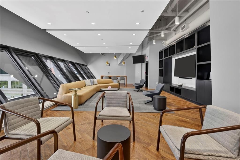 1101 Walnut Street — photo 34