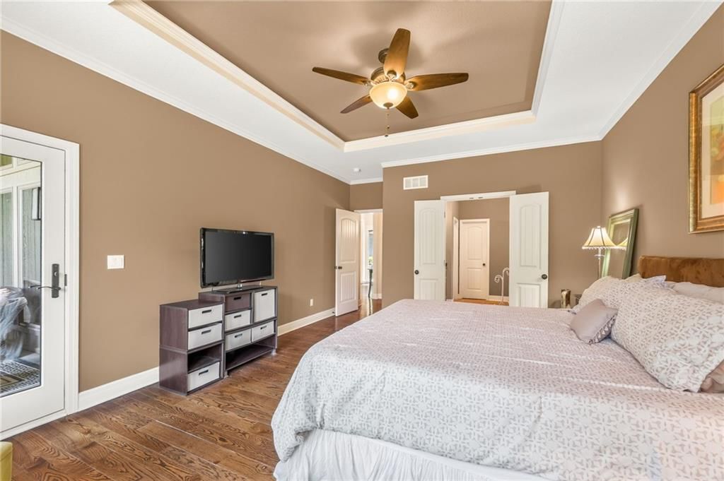 9411 N Kensington Avenue — photo 24