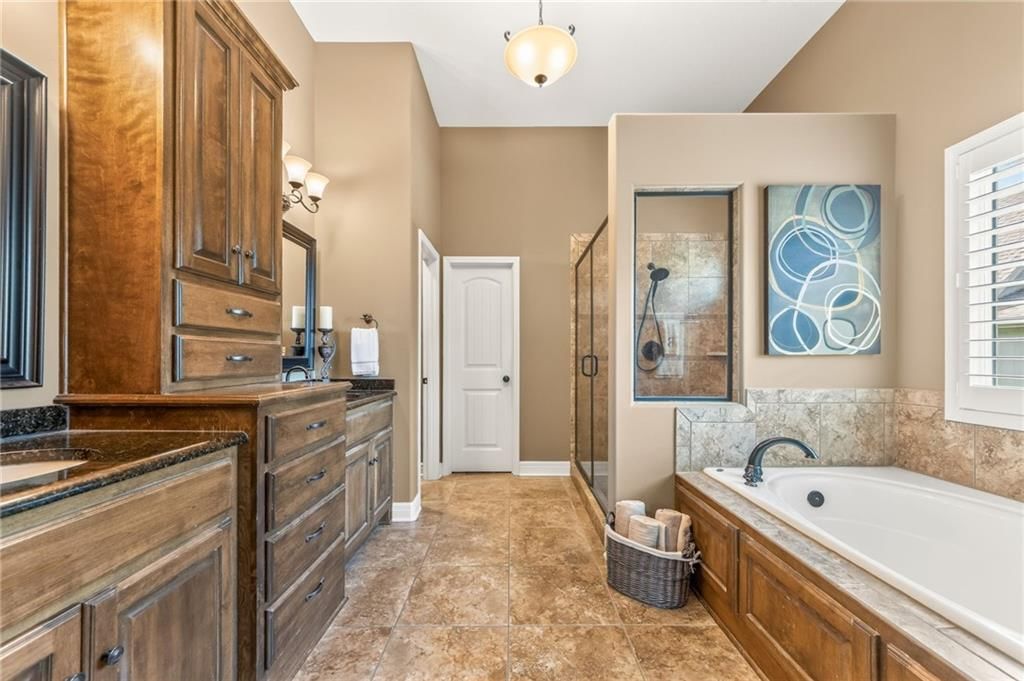 9411 N Kensington Avenue — photo 26