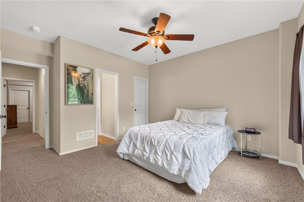 9411 N Kensington Avenue — photo 41