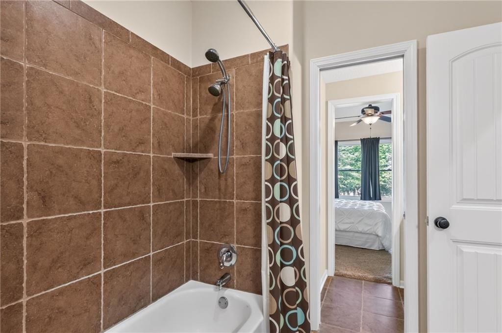 9411 N Kensington Avenue — photo 44